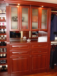 Closet Mahogany